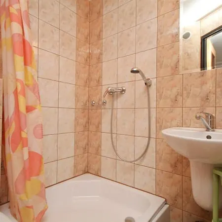 Opty - Goscinne בית אירוח *