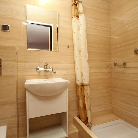 בית אירוח Opty - Goscinne