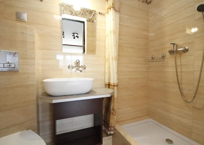 Pansiyon Opty - Goscinne *